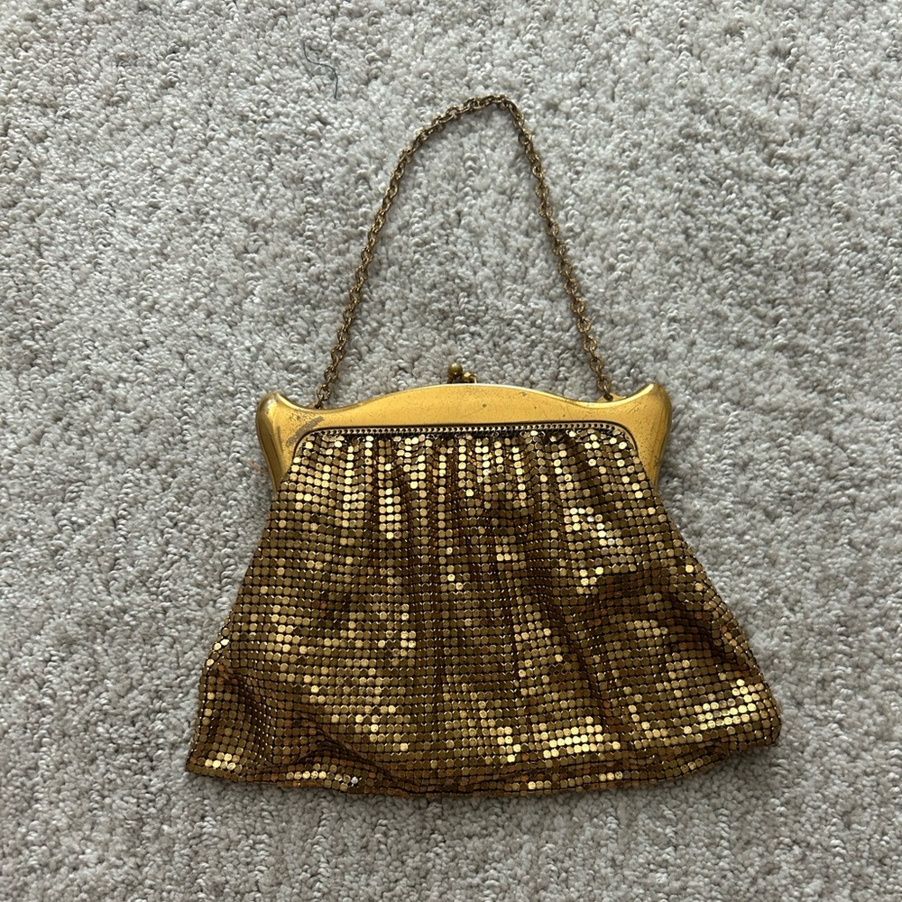 Vintage Whiting & Davis Gold Coin Purse